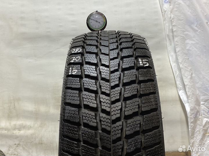 Nexen Winguard SUV 215/70 R15