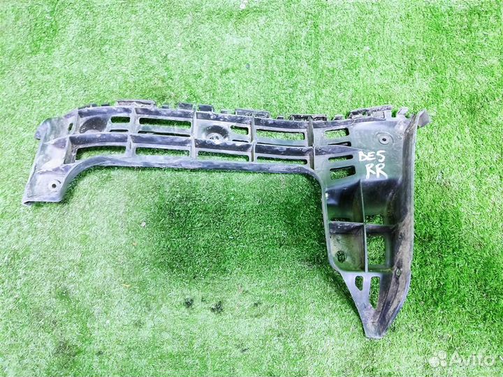 Кронштейн бампера заднего правый volkswagen Caddy