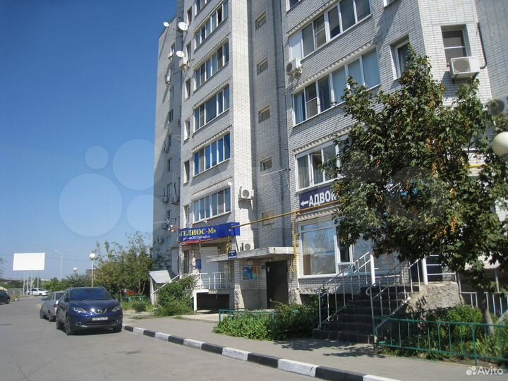 2-к. квартира, 52 м², 1/10 эт.