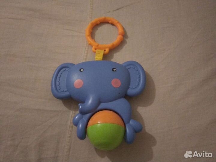 Игрушка на коляску