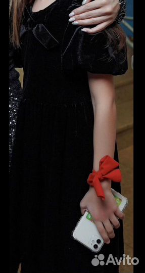 Детское Черное бархатное платье резёрвед