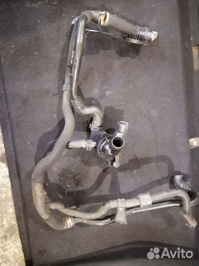 Термостат Тигуан 2.0 тди 03L121111AB