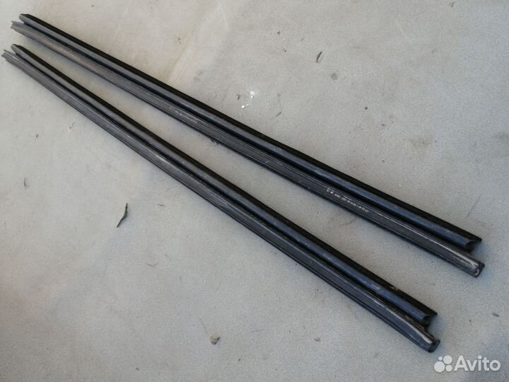 Бархотка двери для Renault Logan 2005-2014