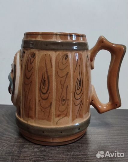 Кувшины и кружки