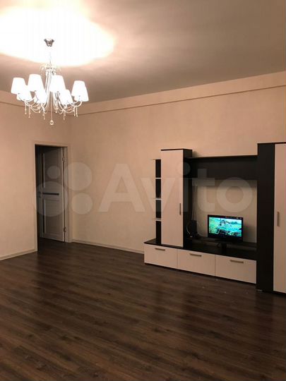 2-к. квартира, 84 м², 16/17 эт.