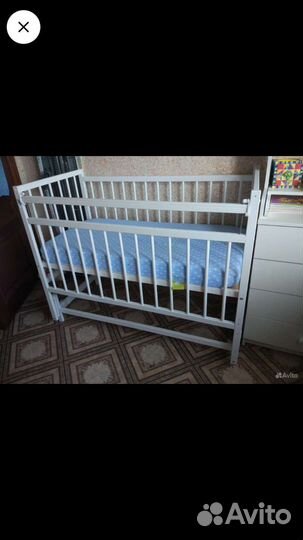 Кровать вместе с матрасом