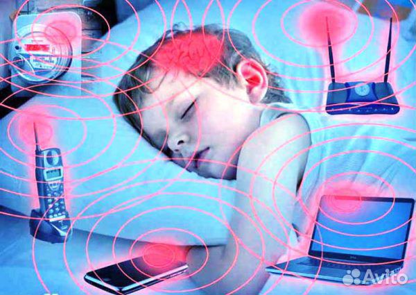 Прибор для замера эми и радиоактивного излучения