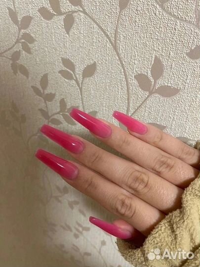 Наращивание ногтей, маникюр