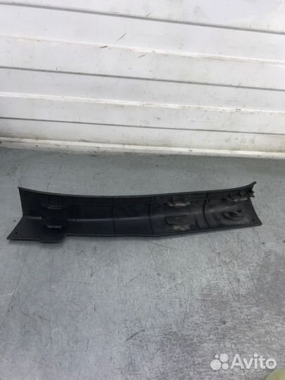 Накладка на порог (внутренняя) задняя правая