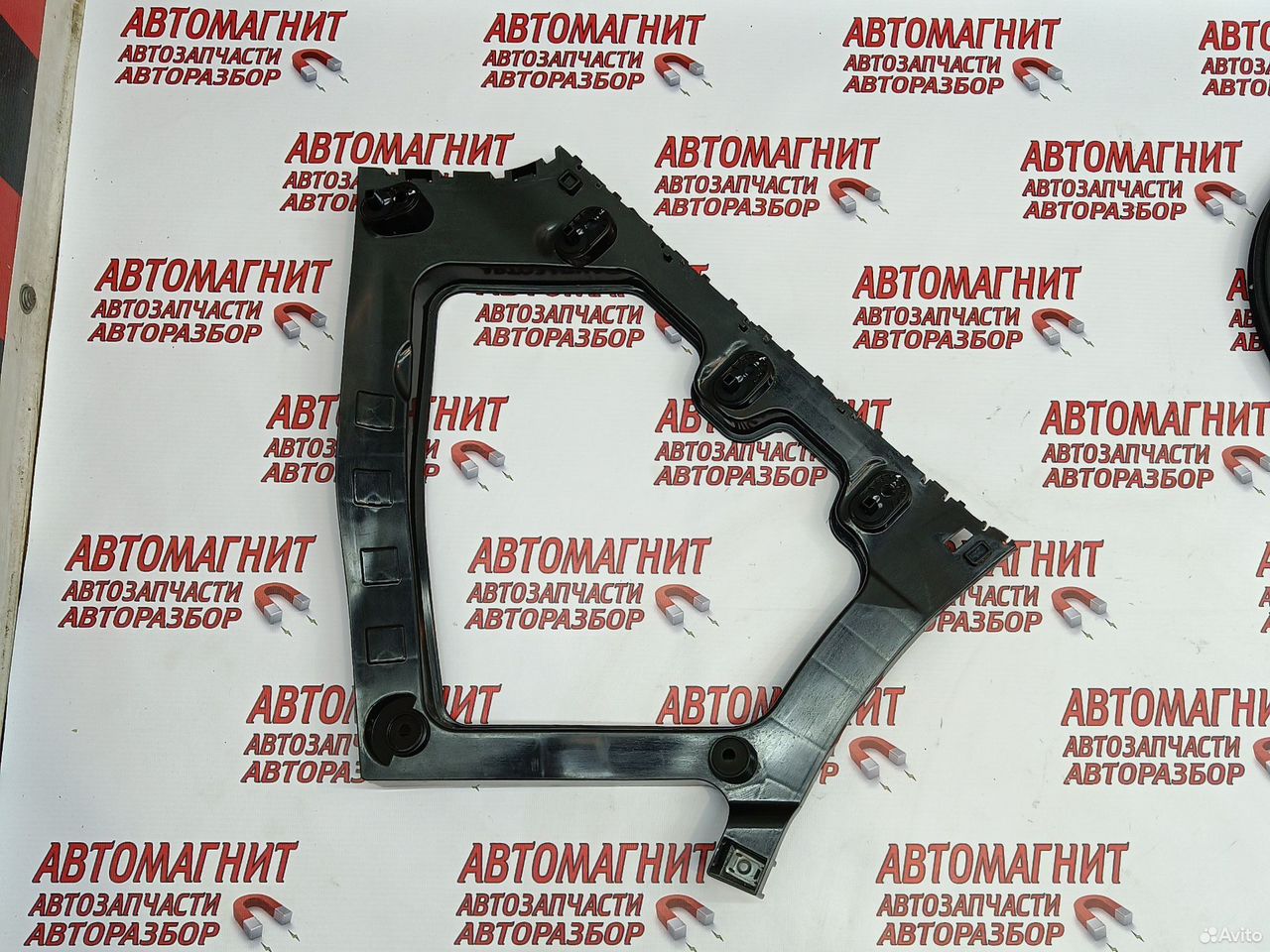 Кронштейн заднего бампера Воях Фри