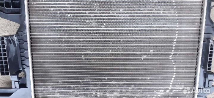 Радиатор Опель астра Джей