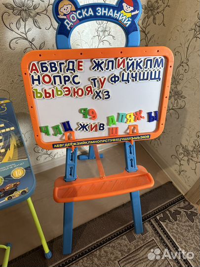 Детский стол и стул