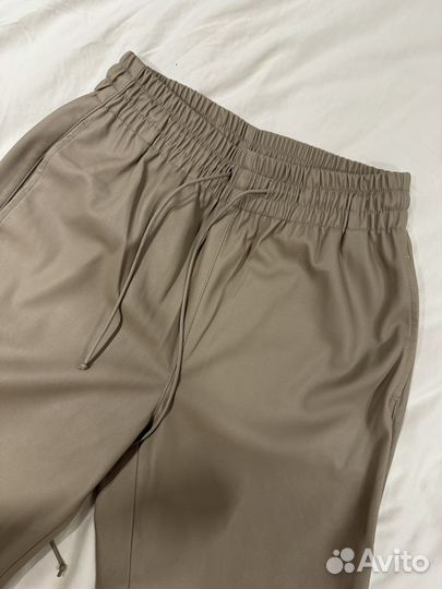 Штаны из экокожи