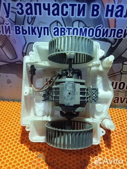 Моторчик отопителя Mercedes-Benz S-класс