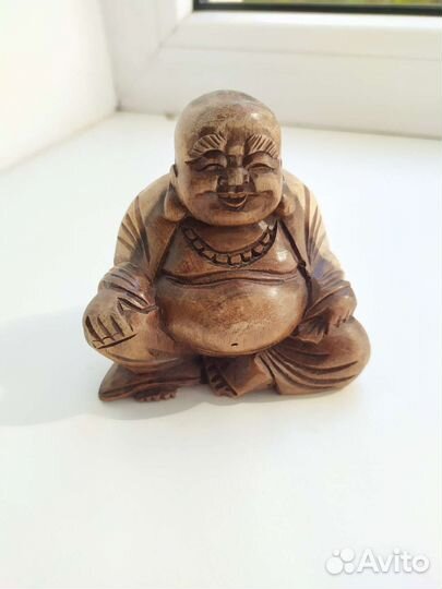 Настольная фигурка