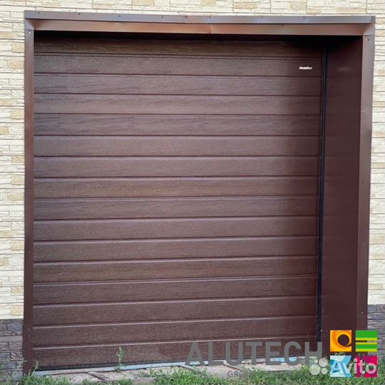 Секционные ворота alutech