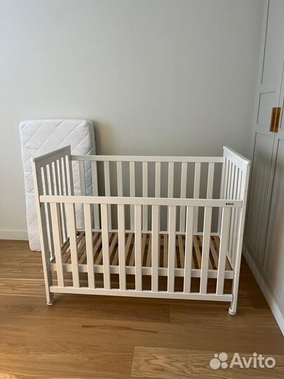 Детская кроватка brio