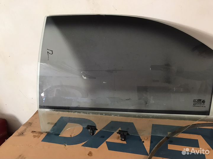 Стекло заднее левое kia