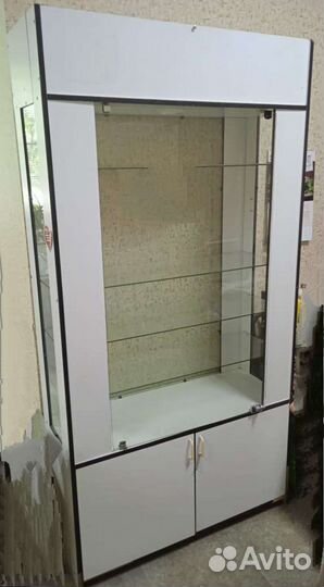 Шкаф витрина