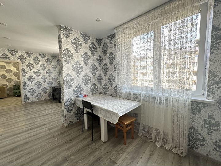 2-к. квартира, 50 м², 3/3 эт.