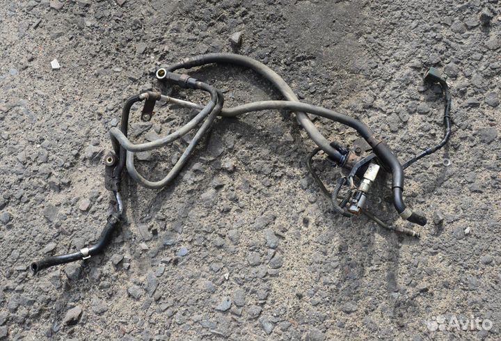 Nissan almera n16 шланг с гура на рейку бочек