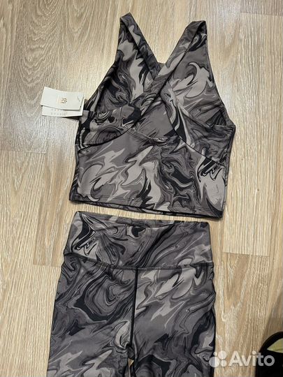 Костюм для фитнеса