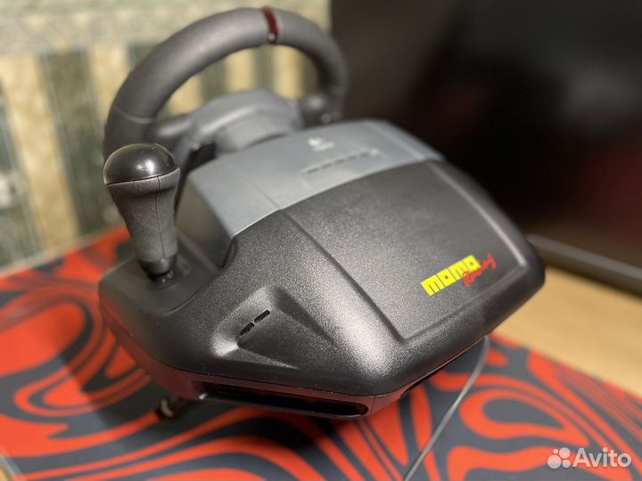 Игровой руль logitech momo racing 900 градусов