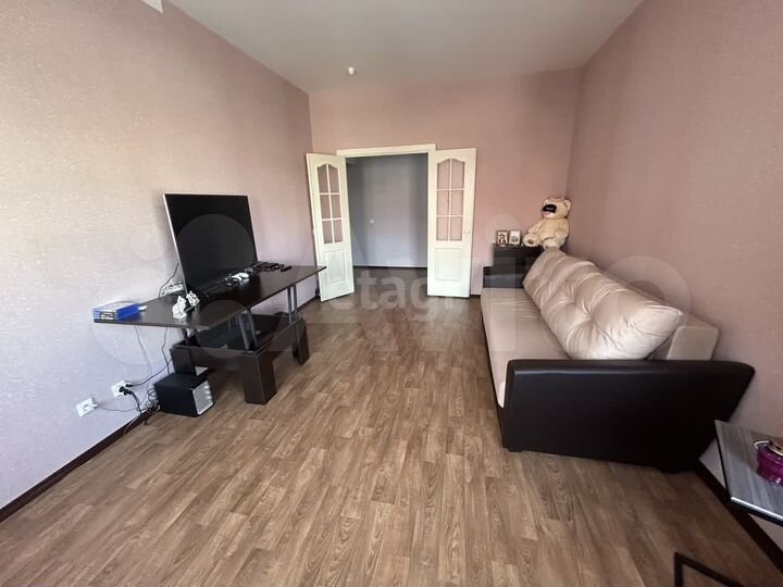 2-к. квартира, 55 м², 5/9 эт.