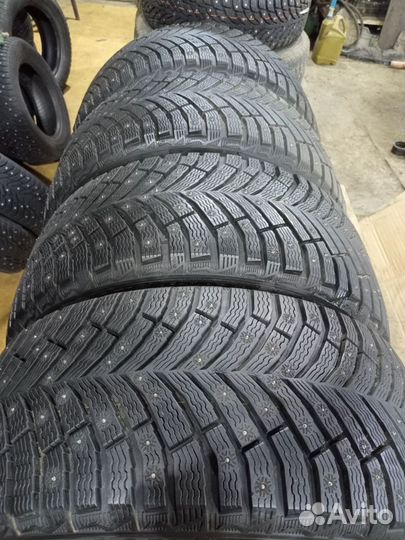 Michelin X-Ice North 4 255/40 R18 99T