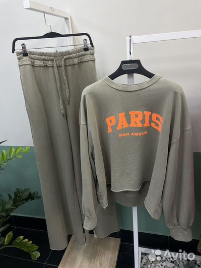 Спортивный костюм женский