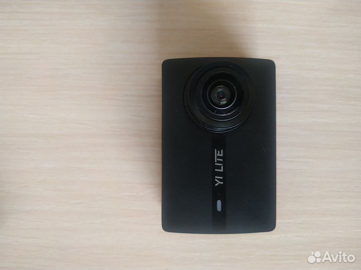 Экшен камера Xiaomi YI lite