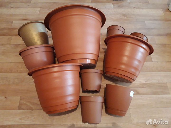 Горшки для цветов, пластиковые