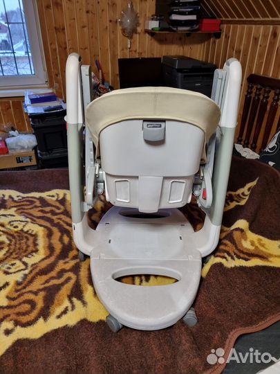 Стульчик для кормления Peg Perego Tatamia Б/У