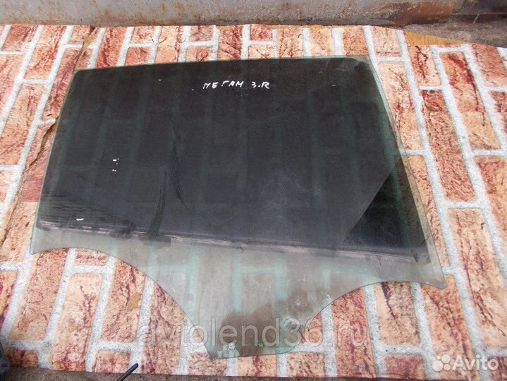 Стекло заднее правое на меган 2