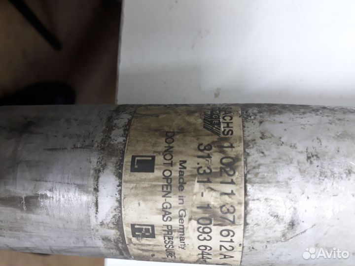 Стойки BMW 5 e39 передние оригинал