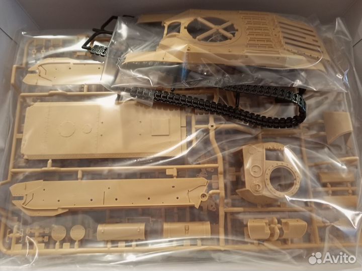 Продам модель танка