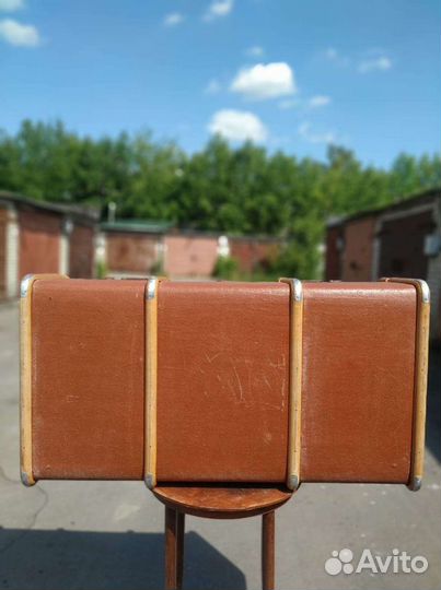 Чемодан каретный