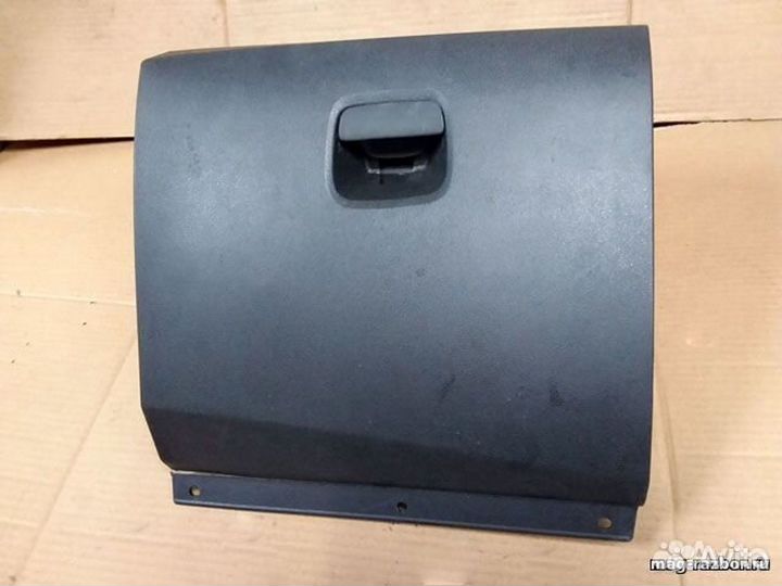 Крышка вещевого ящика LADA XRay