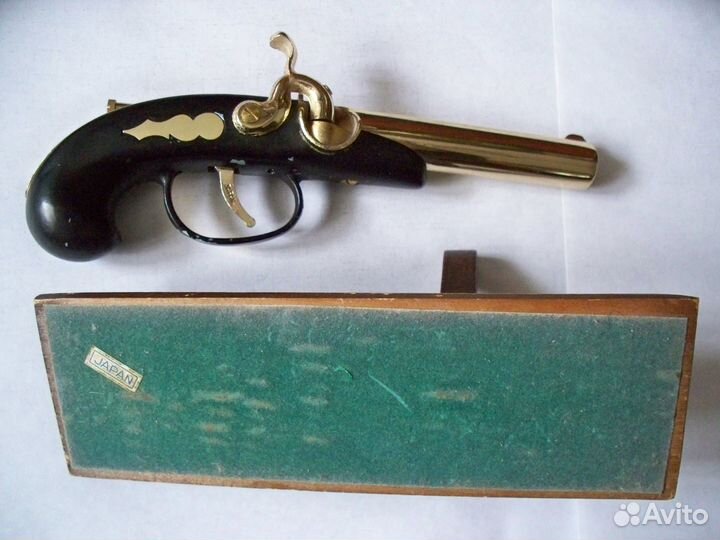 Зажигалка бензиновая