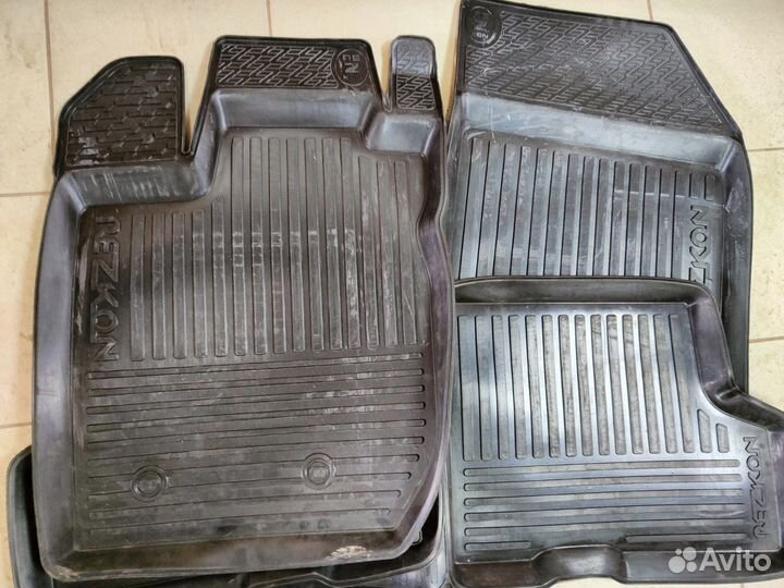 Коврики салона резиновые LADA X-RAY аналог