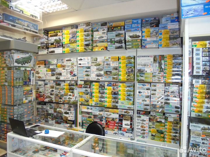 Модели Звезда Тамия Драгон Трумпетер Takom Meng