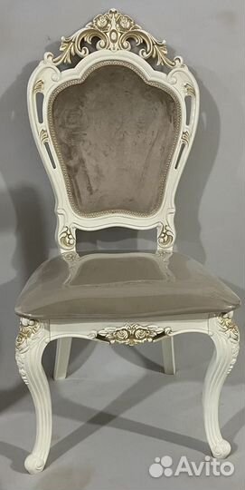 Столы и стулья