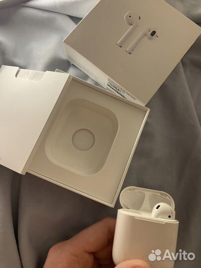 Наушники apple airpods правый