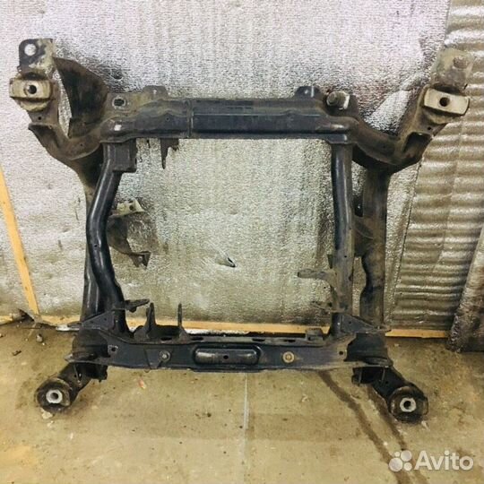 Подрамник передний Mercedes w164