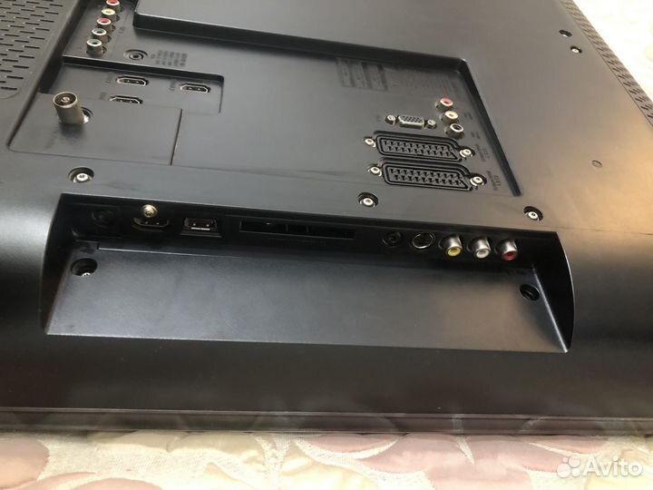 Телевизор philips ЖК (112 см)