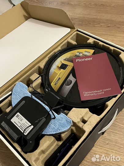 Робот-пылесос Pioneer VC714R