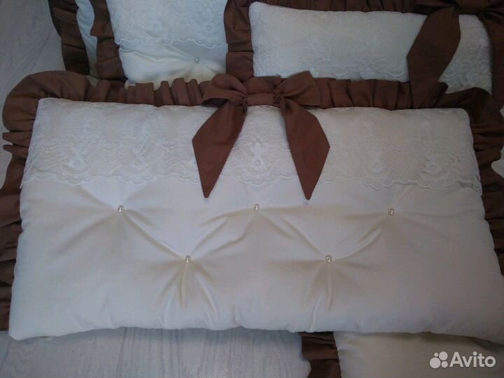 Бортики в кроватку