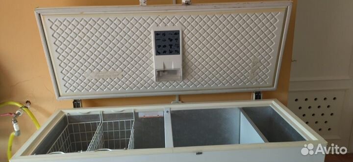 Морозильный ларь ugur