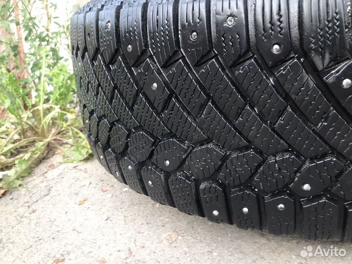 Комплект зимних колес 5х114.3 215/55/17