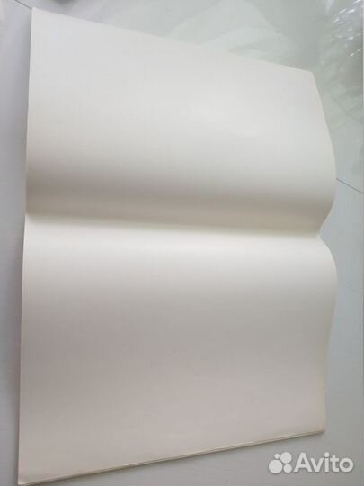 Бумага мелованная белая (40 x 29) см * 33 листа